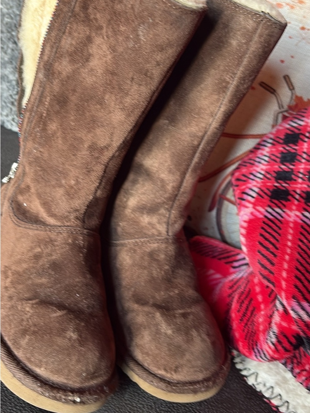 Girls Brown Suede Mid-Calf Ugg Winter Boots size 13 zip up